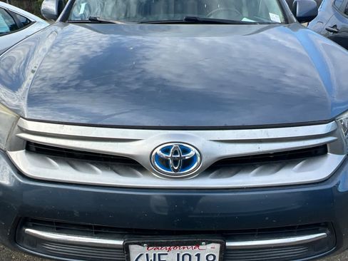 Used 2012 Toyota Highlander Limited image 12