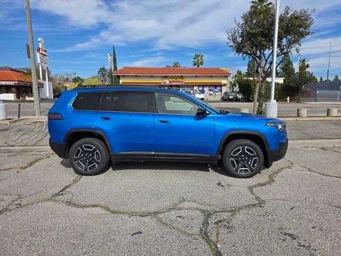 New 2026 Jeep Cherokee Laredo image 3