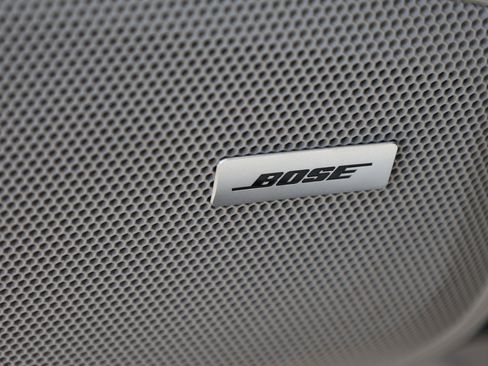 Used 2018 Porsche Panamera w/ Premium Package image 13