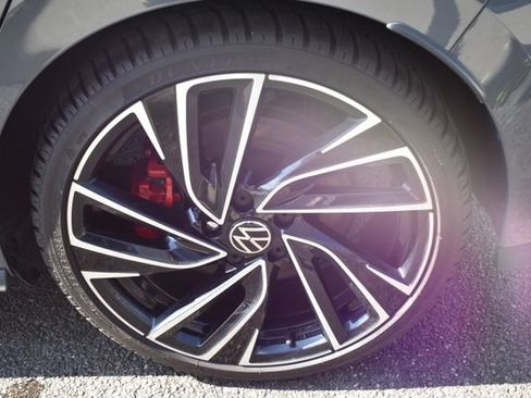 Used 2022 Volkswagen GTI SE FWD image 47