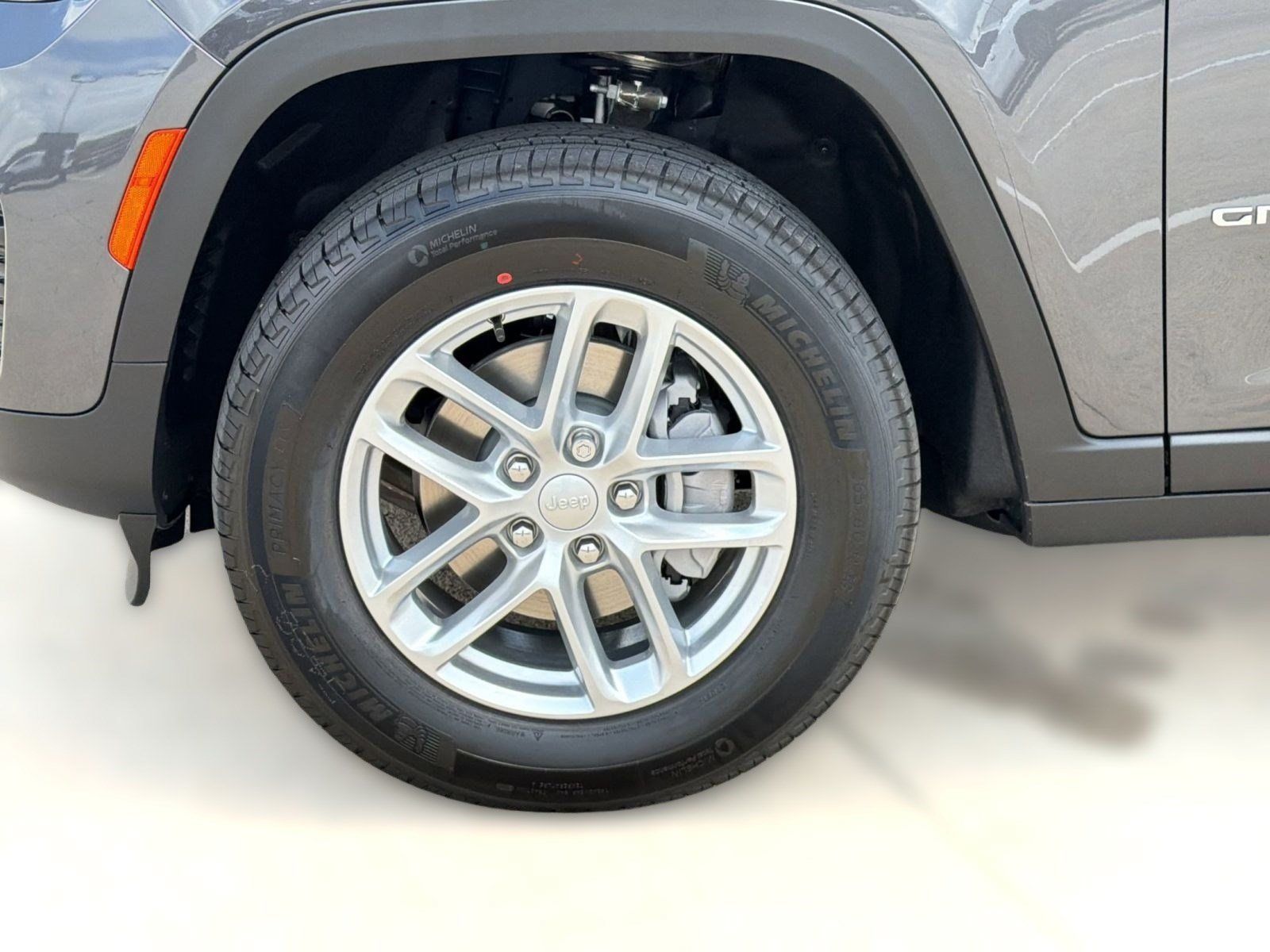 New 2026 Jeep Grand Cherokee Laredo RWD image 11