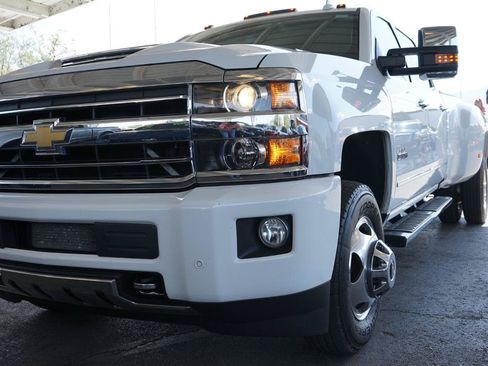 Used 2019 Chevrolet Silverado 3500 High Country w/ Duramax Plus Package AWD/4WD image 32