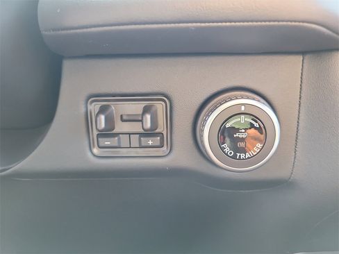 New 2025 Lincoln Navigator Black Label image 30