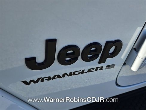 New 2026 Jeep Wrangler Unlimited Sahara image 17