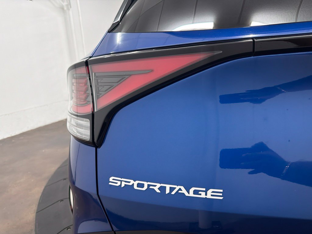 Used 2023 Kia Sportage X-Line w/ X-Line Premium Package AWD/4WD image 13