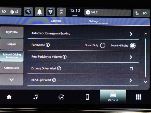 New 2026 Jeep Compass Limited image 18