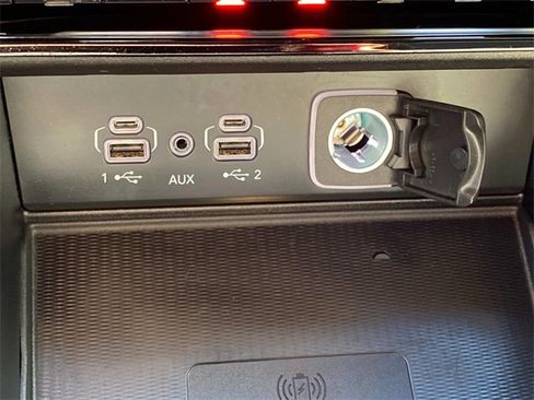 Used 2023 Jeep Grand Cherokee Altitude image 26