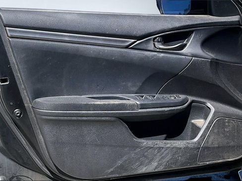 Used 2017 Honda Civic Sport image 13