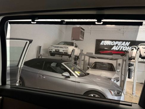 Used 2013 Honda Odyssey Touring image 19