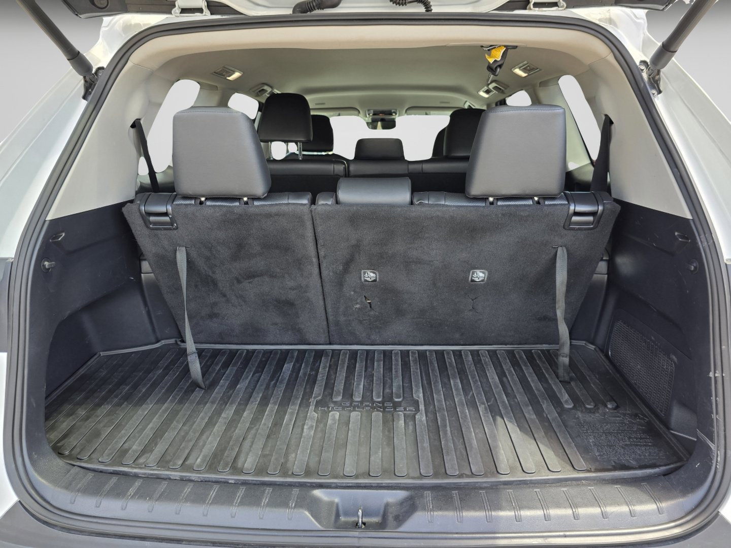 Used 2024 Toyota Grand Highlander AWD image 24