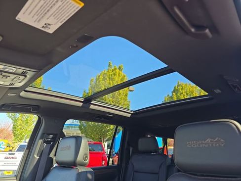 Certified 2021 Chevrolet Suburban High Country image 24