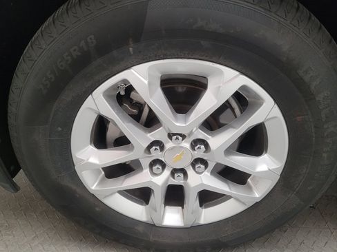 Used 2019 Chevrolet Traverse LT FWD image 31
