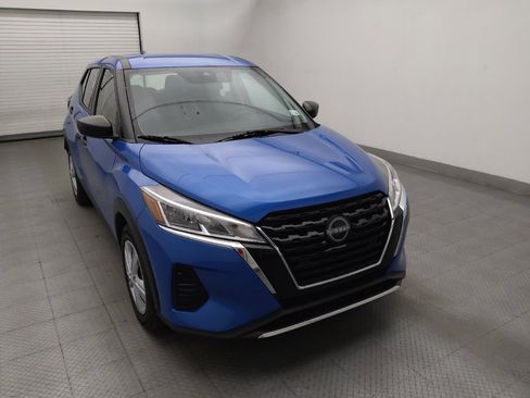 Used 2024 Nissan Kicks S FWD image 14