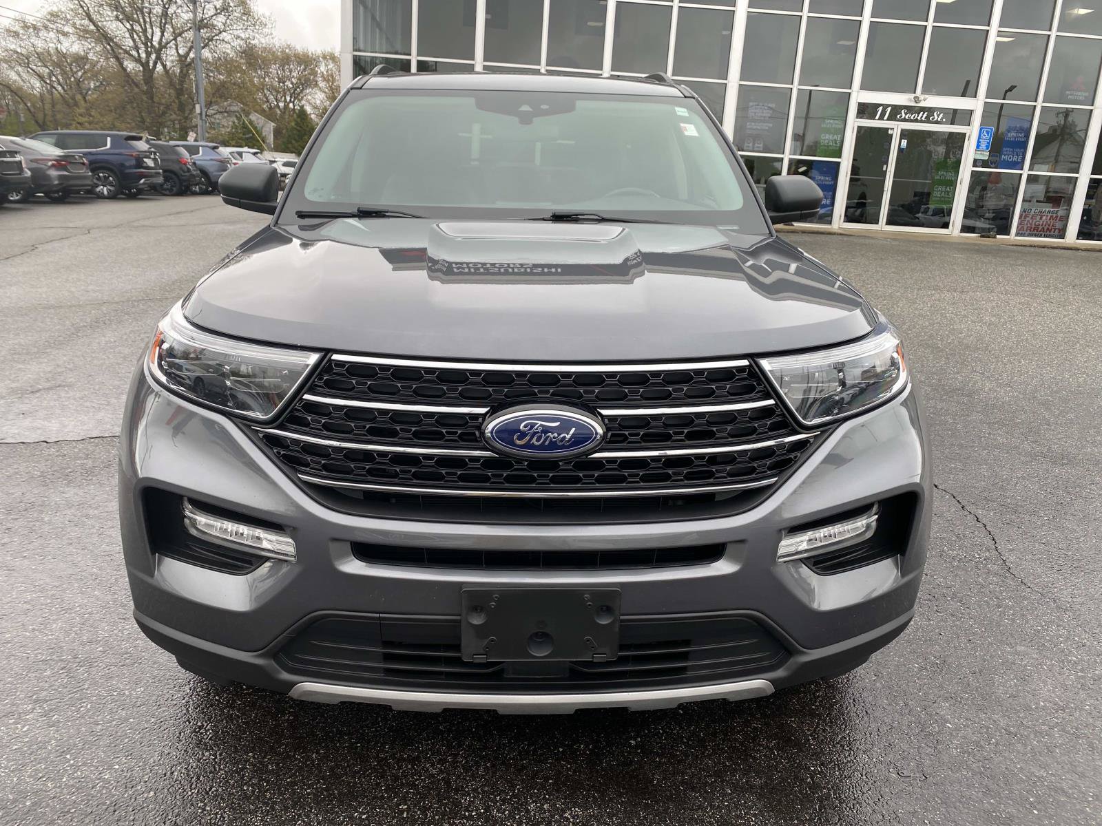 Used 2021 Ford Explorer XLT w/ Equipment Group 202A AWD/4WD image 12