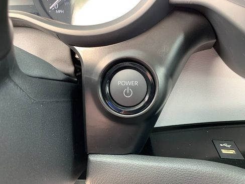 New 2026 Toyota Sienna XLE FWD image 27