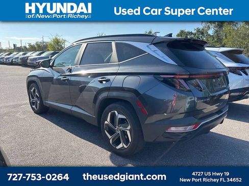 Used 2022 Hyundai Tucson SEL w/ Convenience + Premium Package FWD image 2