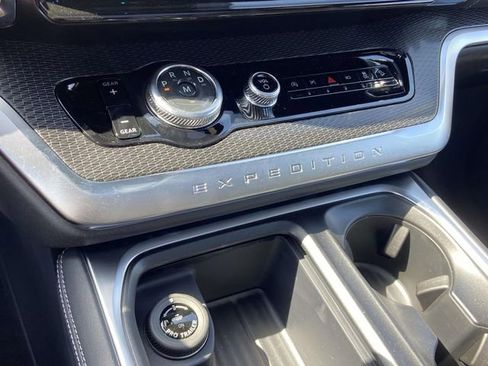 New 2026 Ford Expedition Max Platinum w/ Stealth Appearance Package AWD/4WD image 20