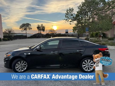 Used 2018 Kia Optima LX w/ 17" Alloy Wheels Package FWD image 9