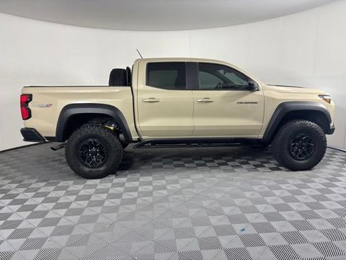 Used 2024 Chevrolet Colorado ZR2 w/ ZR2 Bison Edition AWD/4WD image 5