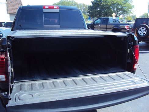 Used 2016 RAM 1500 Sport w/ Black Ram 1500 Sport Group AWD/4WD image 7