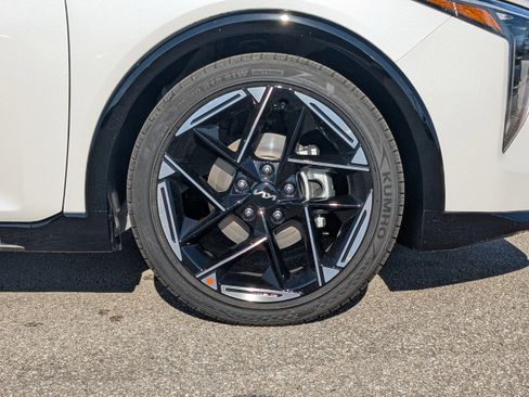 New 2025 Kia K4 GT-Line w/ GT-Line Premium Package image 13