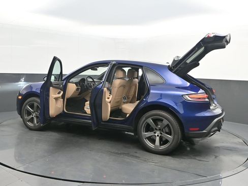 New 2026 Porsche Macan image 39