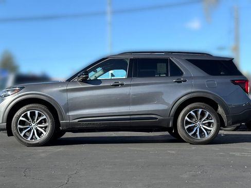 New 2026 Ford Explorer ST-Line AWD/4WD image 7