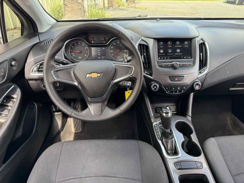 Used 2019 Chevrolet Cruze LS image 26