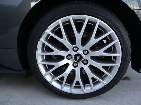 Used 2017 Ford Mustang GT Premium w/ GT Performance Package image 28