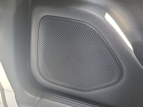 Used 2023 Nissan Rogue S AWD/4WD image 22