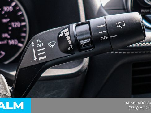 Used 2024 Nissan Rogue SV FWD image 25