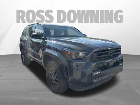 Used 2025 Toyota 4Runner SR5 RWD image 3