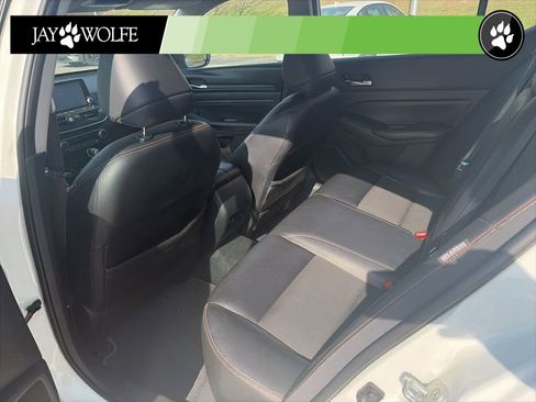 Used 2019 Nissan Altima 2.5 SR FWD image 10