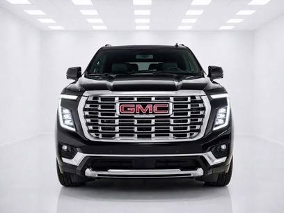 Used 2026 GMC Yukon Denali w/ Sun & Power Step Package