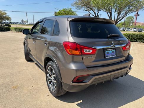 Used 2018 Mitsubishi Outlander Sport ES image 7