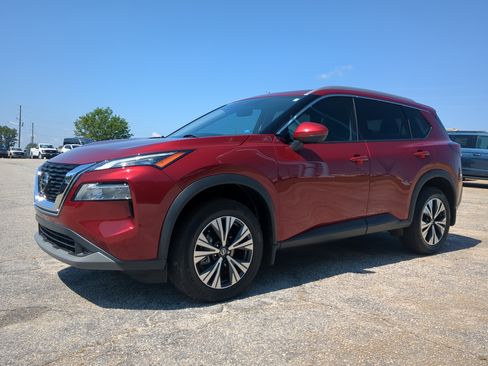 Used 2021 Nissan Rogue SV w/ Premium Package FWD image 6