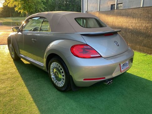 Used 2013 Volkswagen Beetle 2.5 FWD image 8