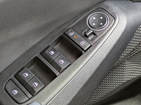 Certified 2024 Kia Seltos S FWD image 17