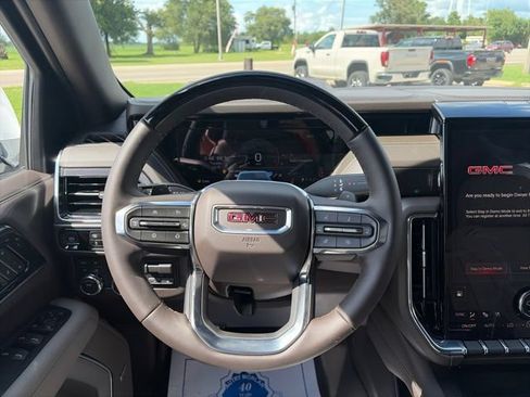 New 2026 GMC Yukon Elevation w/ Elevation Premium Package AWD/4WD image 17