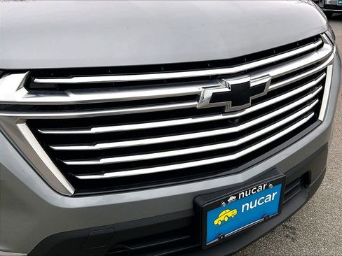 Used 2023 Chevrolet Traverse Premier image 31