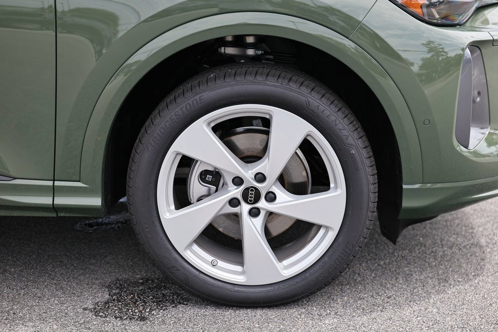 New 2026 Audi Q5 Premium Plus AWD/4WD image 6