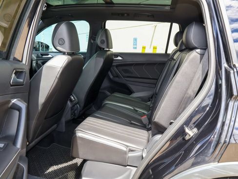Used 2024 Volkswagen Tiguan SE R-Line FWD image 16