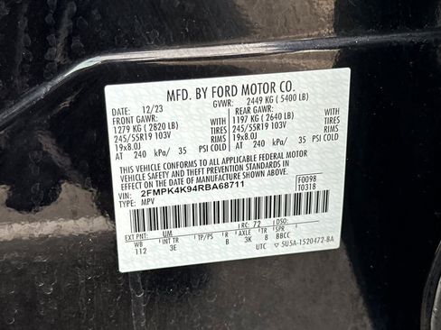 Certified 2024 Ford Edge Titanium image 30