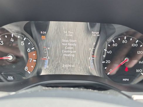 Used 2025 Jeep Compass Limited AWD/4WD image 6