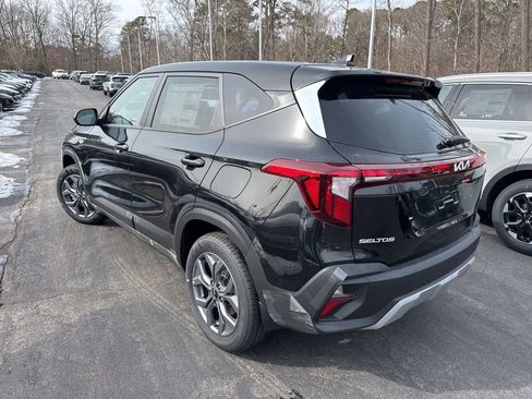 New 2026 Kia Seltos LX AWD/4WD image 4