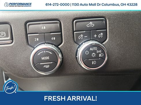 Used 2024 GMC Sierra 2500 SLE w/ SLE Convenience Package image 14