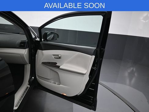 Used 2009 Toyota Venza AWD image 29