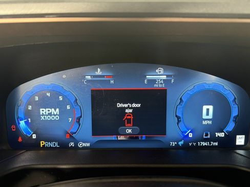 Certified 2025 Ford Bronco Sport Outer Banks w/ Outer Banks Tech Package+ AWD/4WD image 17