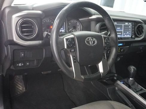 Used 2021 Toyota Tacoma SR5 image 7