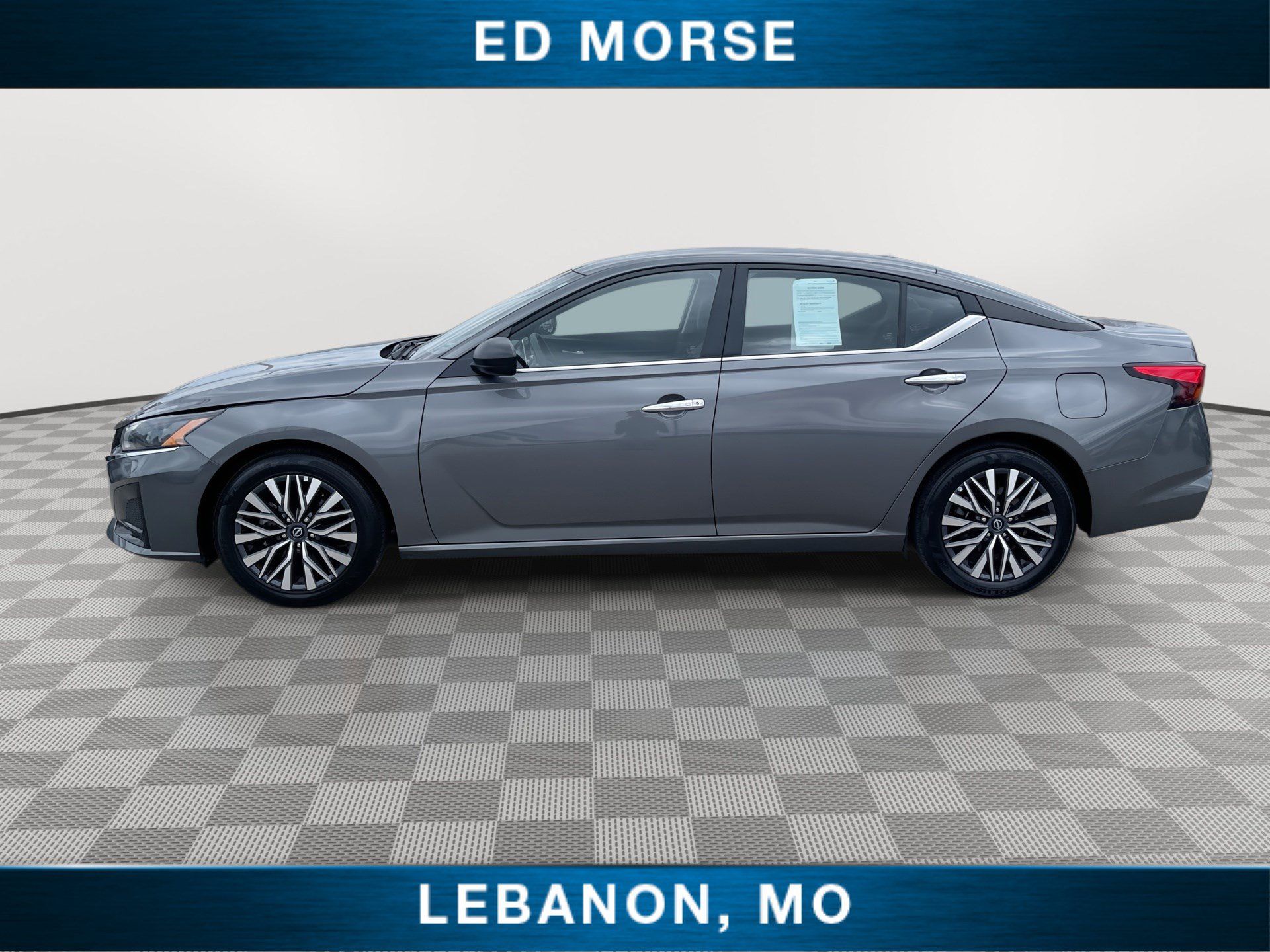 Used 2025 Nissan Altima 2.5 SV FWD image 5
